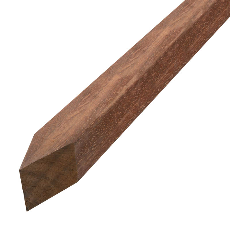 Smaragd Piketpaal Hardhout Azobe 40 X 40 Cm Gepunt Gezaagd 120 Cm smaragd kopen in de aanbieding
